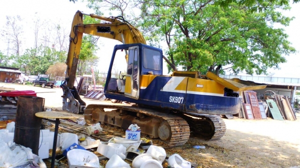 รถแบคโฮ KOBELCO SK907 มีลายหัวแย๊กซ์ ชอบราคาเท่าไร ต่อรองกันได้ครับ