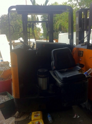ขายโฟคลิฟท์ตามสภาพ2คัน130000