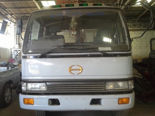 ขายรถบรรทุก 6 ล้อ ติดเฮี๊ยบ 850,000 บาท