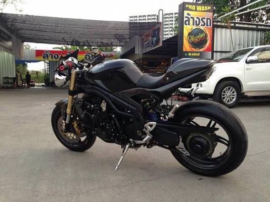 Triump speed tripble