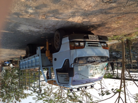 Isuzu nkr ปี39 ติดเครน สภาพดี ขายถูก มาแล้วจ้า