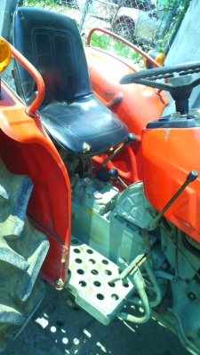 รถไถ ยันม่าร์ YM2610 d ขับโฟว์วีล รถเก่าญี่ปุ่น อุปกรณ์แถมฟรี มีจอบหมุนพร้อมใช้ ๑ ชุด.