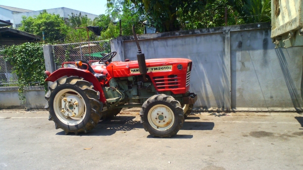 รถไถ ยันม่าร์ YM2610 d ขับโฟว์วีล รถเก่าญี่ปุ่น อุปกรณ์แถมฟรี มีจอบหมุนพร้อมใช้ ๑ ชุด.