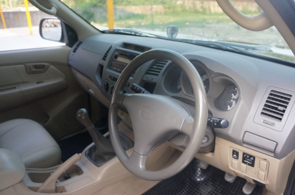 TOYOTA VIGO PRERUNNER 4 ประตู ปี 2009 ขายรถสวย รถขับดีมาก เครื่อง ช่วงล่างดี เกียร์ปกติ แอรเย็น ล้อ max สีสวย รถพร้อมใช้งาน การันตีรถสวยราคาโดนใจ จัดไฟแนนได้เต็ม ฟรีดาวน์