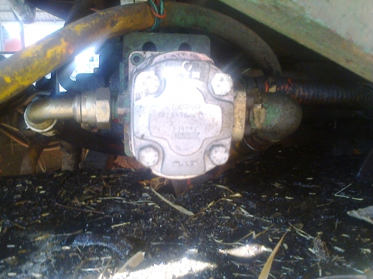 รถเกี่ยวข้าว เกษรตพัฒนา-รุ่นปลดหนี้-อุ้ม-2.5ตัน ราคา 750,000บ ราคาคุยกับเจ้าของโดยตรงเลย ครับ รถเกี่ยวข้าว เกษรตพัฒนา-รุ่นปลดหนี้-อุ้ม-2.5ตัน ราคา 750,000บ ราคาคุยกับเจ้าของโดยตรงเลย ครับ