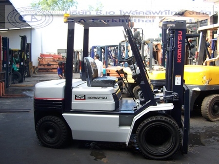ขาย รถโฟล์คลิฟท์ KOMATSU รุ่น FD25-11