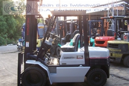 ขาย รถโฟล์คลิฟท์ KOMATSU รุ่น FD25-11
