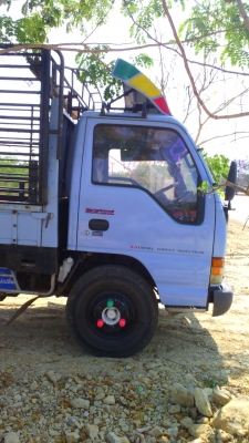 หกล้อ ISUZU NPR 120 hp พวงมาลัยเพาเวอร์ รถปี 39