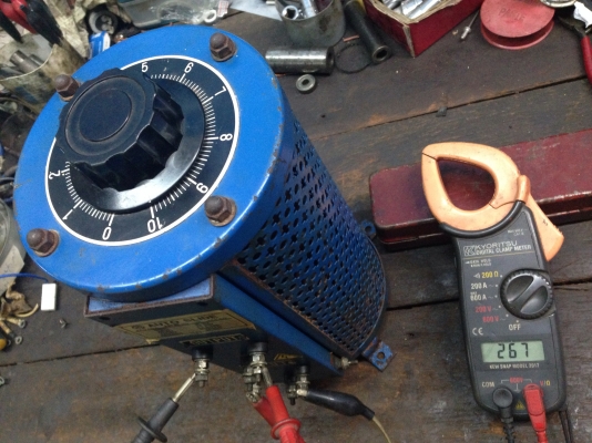 ขายหม้อแปลงไฟฟ้า JPE auto slide 220 V ใช้ได้ทั้งไฟบ้าน และไฟ 3 เฟส 220 V ปรับได้ตั้งแต่ 0-240 V made in japan