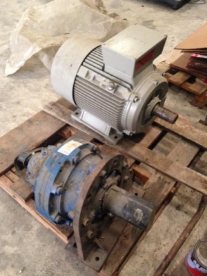 เกียร์จักรวาล Planetary Gear รุ่น ED2090MN1/24.48 ยังไม่ได้ใช้งาน ใหม่เก่าเก็บ เกียร์จักรวาล Planetary Gear รุ่น ED2090MN1/24.48 ยังไม่ได้ใช้งาน ใหม่เก่าเก็บ