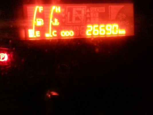 รถฮีโน่ 6 ล้อ 150 แรงม้า. ปี 55 ( รถวิ่ง 2x,xxx กม. ) สนใจติดต่อ 081 - 6079515 รถฮีโน่ 6 ล้อ 150 แรงม้า. ปี 55 ( รถวิ่ง 2x,xxx กม. ) สนใจติดต่อ 081 - 6079515