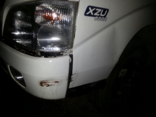 รถฮีโน่ 6 ล้อ 150 แรงม้า. ปี 55 ( รถวิ่ง 2x,xxx กม. ) สนใจติดต่อ 081 - 6079515 รถฮีโน่ 6 ล้อ 150 แรงม้า. ปี 55 ( รถวิ่ง 2x,xxx กม. ) สนใจติดต่อ 081 - 6079515