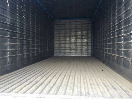 รถอีซูซุ 6 ล้อ ตู้เย็น  NPR 120 แรงม้า. ปี 42  ( ฝาขาว )  สนใจติดต่อ 081 - 6079515