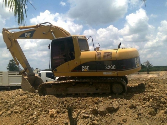 รถแบคโฮ CAT  320C   ( รถทำงาน 11,xxx ซม. )   สนใจติดต่อ 081 - 6079515