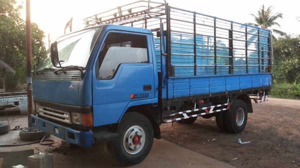 ***ขายแล้วครับขอบคุณ Truck2hand ขาย6ล้อสภาพดีราคาเบาๆ MITSU CANTER FE449TA 115 ห้างแท้ปี38 เครื่องเดิมเกียร์ใหญ่ เกียร์ยาว เครื่อง4D34 115HP เครื่องดีแน่นๆแห้งดีไม่เยิ้ม เกียร์J 6เกียร์เฟืองช้า ช่วงล่างเดิม คัสซีสวยไม่ปะไม่ดาม กระบะพื้นเหล้กตีนเป็ด คอกเหล
