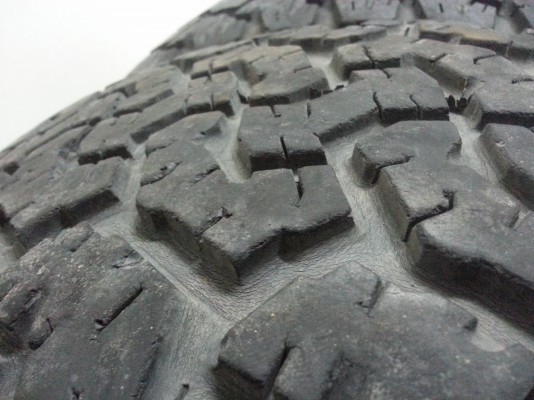 ขายยางBFall 265/70/16 9500