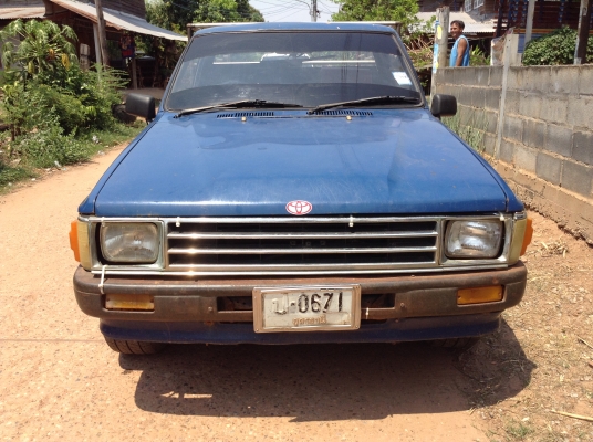 ขาย TOYOTA HERO 2.45D จดทะเบียนปี 33 มีวัดรอบ 2 ไมล์ คัสซีสวย เครื่องแน่น มีคอมแอร์ ล้อแม็กยางเต็ม ลอนกระบะยังสวยอยู่ มีคอกเหล็กให้ด้วย ทะบียนพร้อมโอนครับ ราคาคุยกันได้