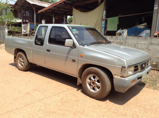 ขาย NISSAN BIG M CAB ปี 39 จอโค้ง ฝาแดง ไม่พาวเวอร์ เครื่องแห้ง คัสซีสวย แอร์เย็น ยางเต็ม ทะเบียนเต็มพร้อมโอน