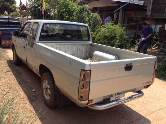 ขาย NISSAN BIG M CAB ปี 39 จอโค้ง ฝาแดง ไม่พาวเวอร์ เครื่องแห้ง คัสซีสวย แอร์เย็น ยางเต็ม ทะเบียนเต็มพร้อมโอน