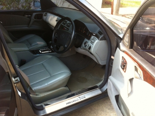 ขายรถเบนซ์ นิวอาย สภาพสวยรถบ้าน พร้อมใช้งาน (ราคาต่อรองได้)