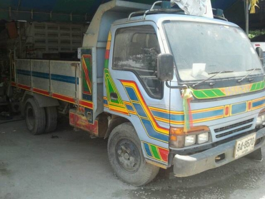 หกล้อดั้ม  135  แรง