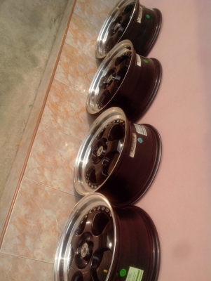 ขายs1ขอบ15/4/100พร้อมยางdunlop185/55/15สวยๆแม็กเดิมๆ