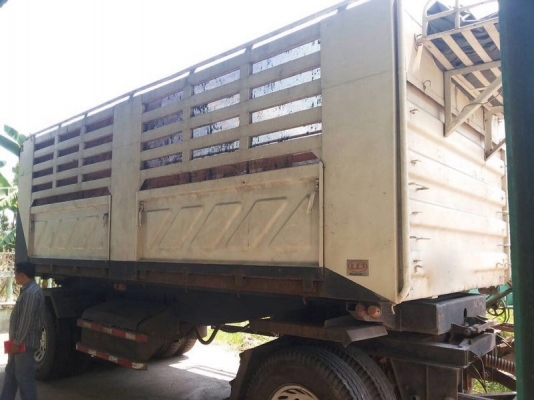 รถนิตสัน 10 ล้อดั้ม 250 แรงม้า. ปี 50  ( ขายแม่ , ลูก )  สนใจติดต่อ 081 - 6079515