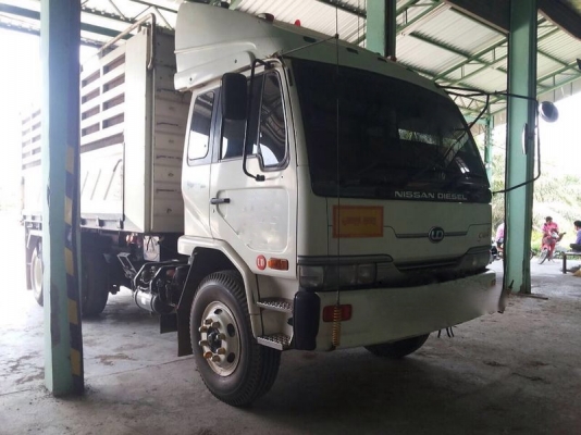 รถนิตสัน 10 ล้อดั้ม 250 แรงม้า. ปี 50  ( ขายแม่ , ลูก )  สนใจติดต่อ 081 - 6079515