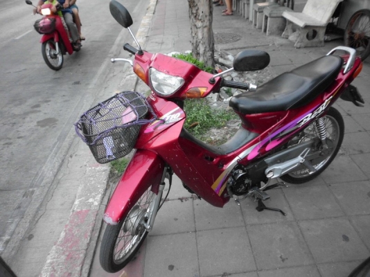 ขาย ซูซูกิ เบส สีแดง สภาพเดิมๆ