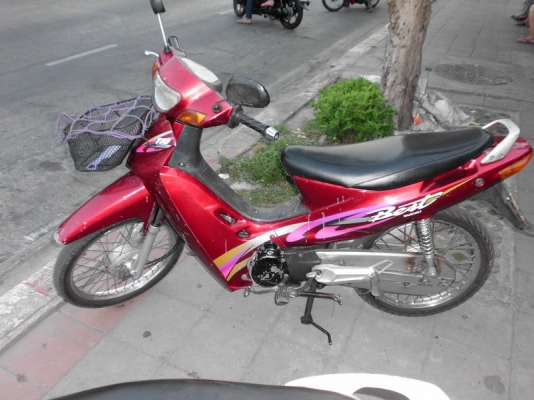 ขาย ซูซูกิ เบส สีแดง สภาพเดิมๆ