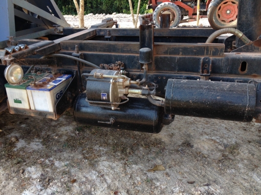 ISUZU NPR   ขายดาวน์ 250,000 บาทค่ะ