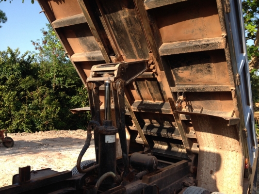 ISUZU NPR   ขายดาวน์ 250,000 บาทค่ะ