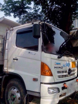 รถฮีโน่ 10 ล้อดั้ม 251 แรงม้า. ปี 54  ( ขายแม่ , ลูก )   สนใจติดต่อ 081 - 6079515