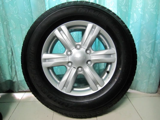 ขายล้อแม็กพร้อมยางป้ายแดง ISUZU MU-X ขอบ 17 มีตุ่มหน้ายางทั้ง 4 เส้น