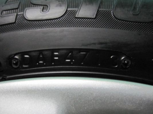 ขายล้อกะทะ Nissan Almera พร้อมยางป้ายแดงขอบ 14 วิ่งมาแค่ 30 กม. ขายล้อกะทะ Nissan Almera พร้อมยางป้ายแดงขอบ 14 วิ่งมาแค่ 30 กม.