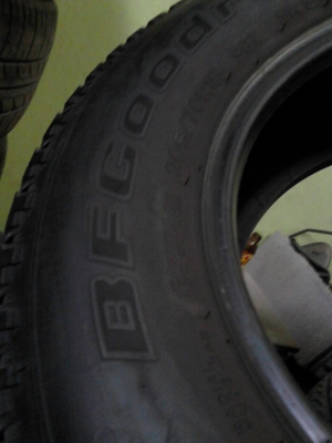 205/70R15  BF G00DBRICH Long trail T/A  tour มี 2 เส้น  Tel.081-427-3941