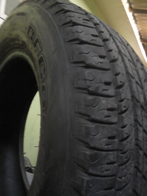 205/70R15  BF G00DBRICH Long trail T/A  tour มี 2 เส้น  Tel.081-427-3941