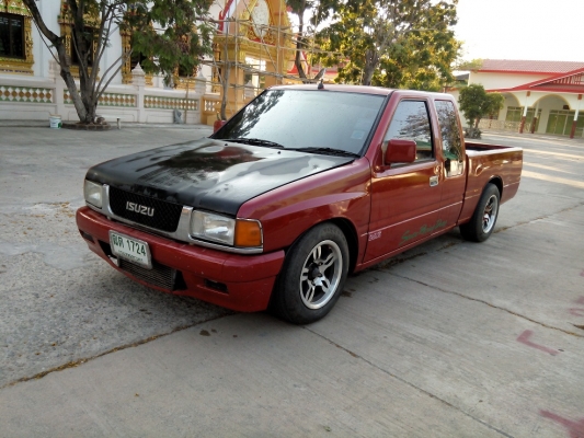 ขายกะบะอีซูซุมังกรทอง ปี 94 แต่งสวย พร้อมเครื่องเสียง พร้อมใช้งานครับ