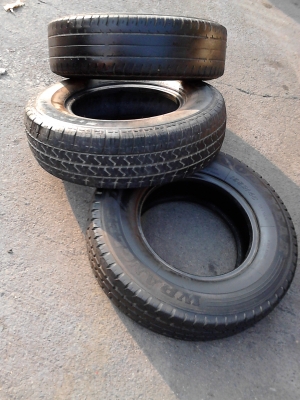 195R14   มี 3 เส้น   โทร.081-427-3941