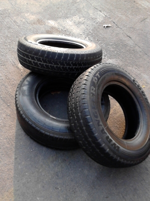 195R14   มี 3 เส้น   โทร.081-427-3941