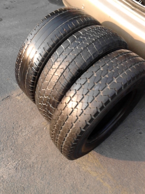 195R14   มี 3 เส้น   โทร.081-427-3941