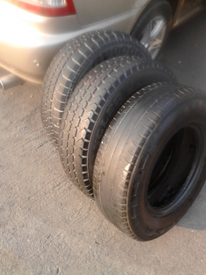 195R14   มี 3 เส้น   โทร.081-427-3941