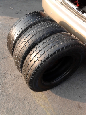 195R14   มี 3 เส้น   โทร.081-427-3941