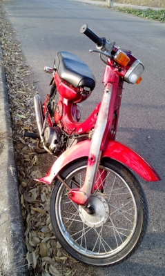 ขายมอไซค์ yamaha y80 สีแดง ขายมอไซค์ yamaha y80 สีแดง