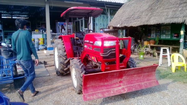 ยันมาร์45แรง อุปกรณ์มีดันหน้า(ถ้าเอาผาน5กระทู้เพิ่มสามหมื่น) สภาพเหมือนในรูปราคาไม่แพง **มีวีดีโอ**โทร 081-0745778 ลุงโหนกรับสายจ้า