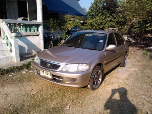 ฮอนด้าซิตี้ท้ายซีปี2001เกียร์ออโต้กระจกไฟฟ้าติดแก๊สหัวฉีดประหยัดมากๆล้อแมกรถสวยบางๆทั้งคันสอาดมากขี่นิ่ม ช่วงล่างเยี่ยมไม่ต้องซ่อมพร้อมใช้ จัดไฟแนนได้แสนห้า ขายสด 100000บาท 0857335697 เอ็ม