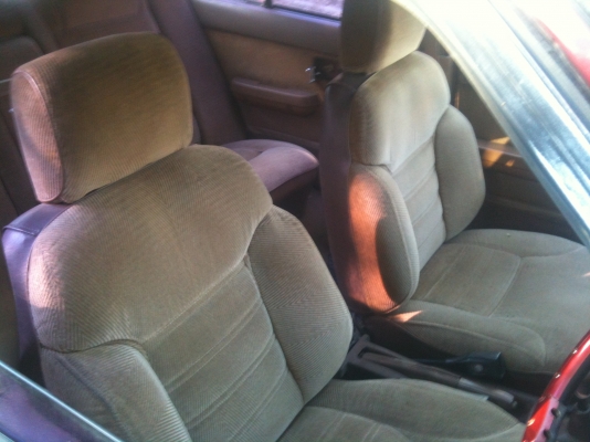 มาสด้า 626 สีแดง พร้อมขับ พร้อมโอน ขาย 16,000 บาท