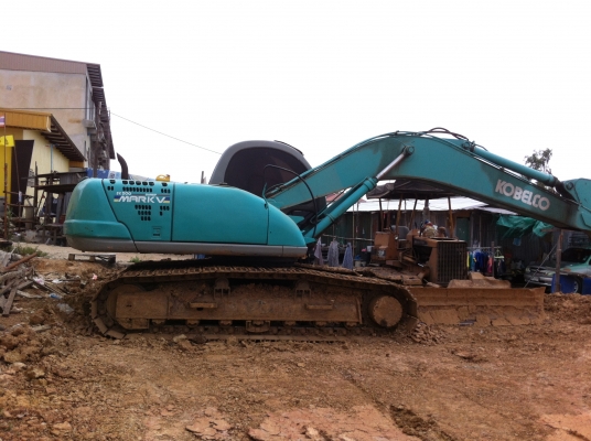 ขายรถแมคโค KOBELCO SK200-5 SUPER ไฟฟ้าเต็ม ขายรถแมคโค KOBELCO SK200-5 SUPER ไฟฟ้าเต็ม