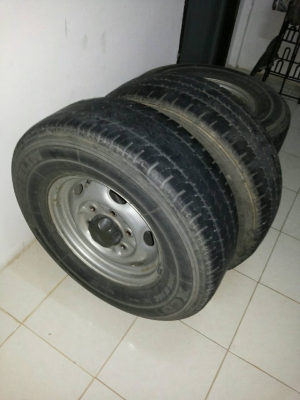ขาย ยาง XCD 205 ขอบ 14 พร้อมกะทะ  4 เส้น 3300 บ