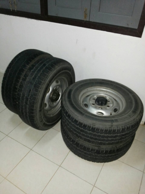 ขาย ยาง XCD 205 ขอบ 14 พร้อมกะทะ  4 เส้น 3300 บ